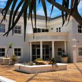 213m² – Quantum House Exquisite office in leafy Steenberg Office Park.