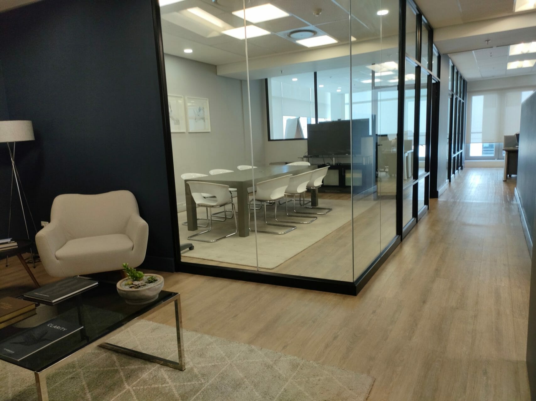 270m² – Montclare 5th floor office space available in the heart of Claremont.