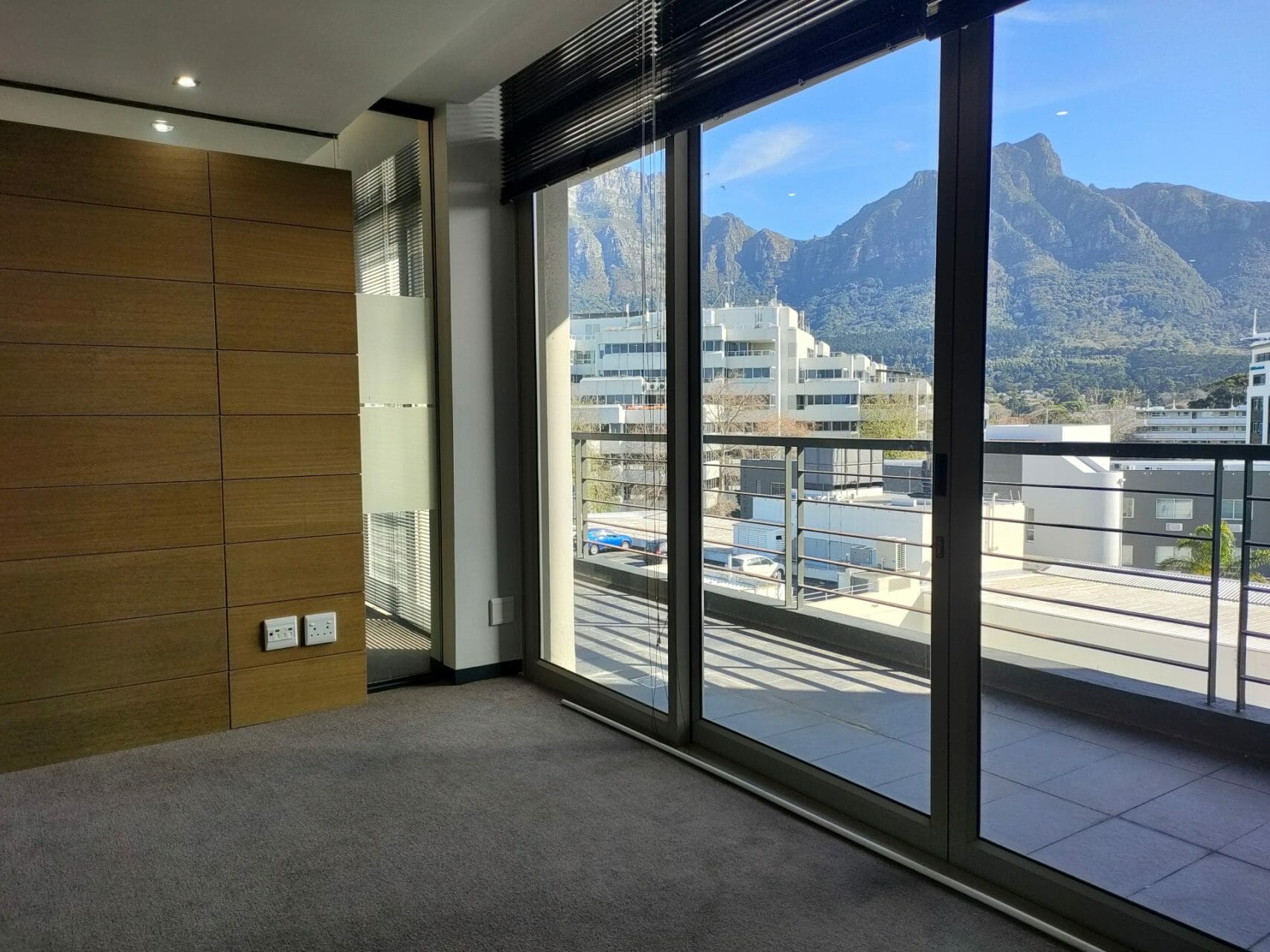 615m² – Claremont Central entire 6th floor with beautiful views!